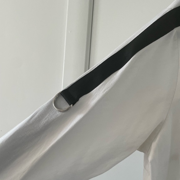 Zara Basic White Blouse - Picture 2 of 4